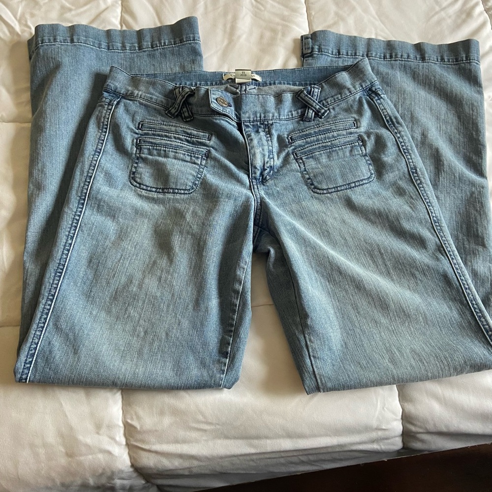 WHBM Noir flare jeans - Picture 2 of 8